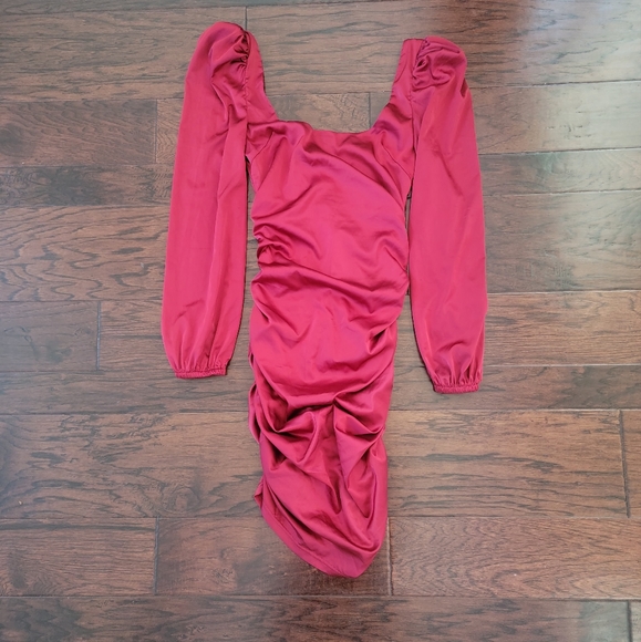 Like New Blaire Mini Dress in Wine size Small - Picture 4 of 7